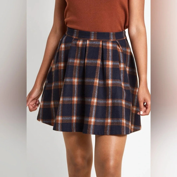 MODCLOTH NWOT Brisk Taker Wool Mini Skirt - Picture 1 of 7